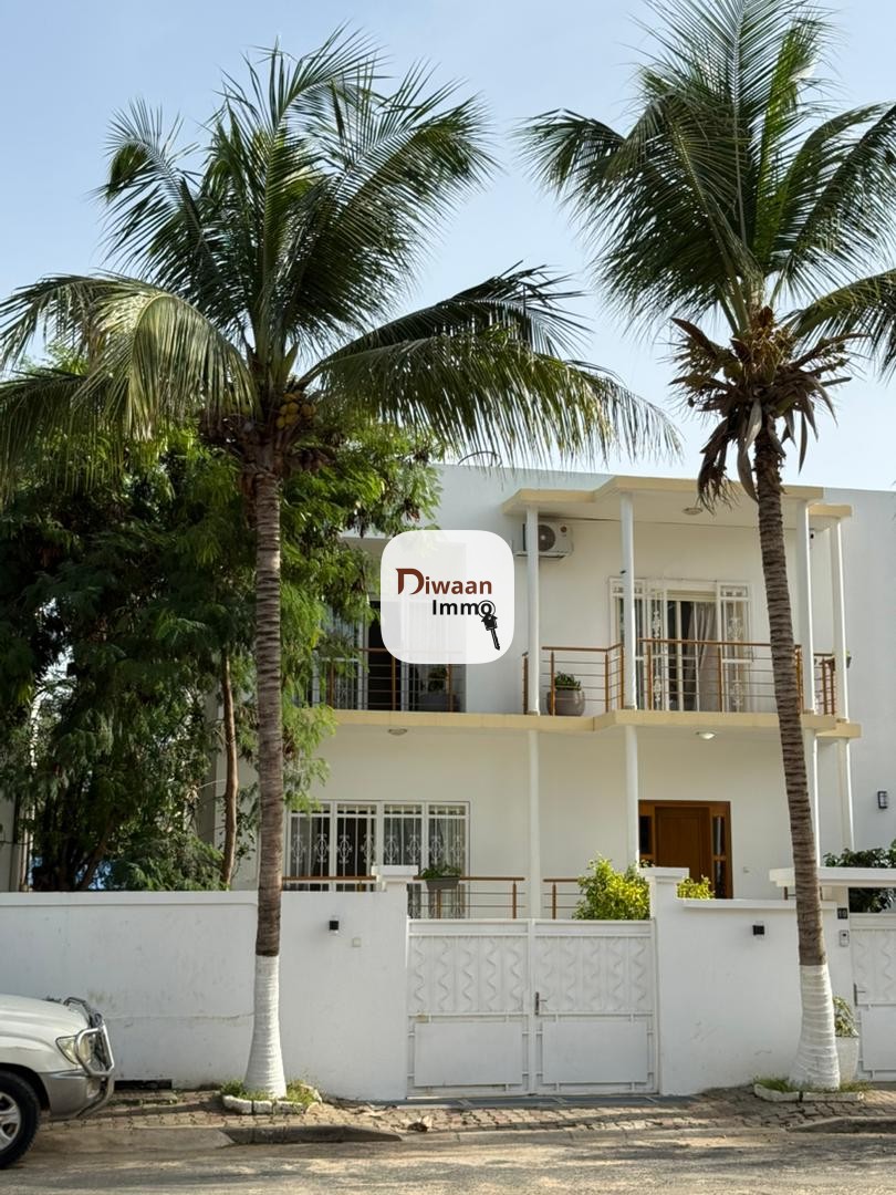 Villa 350M2 à  louer à la cité siprès 2 Mermoz - Image 3