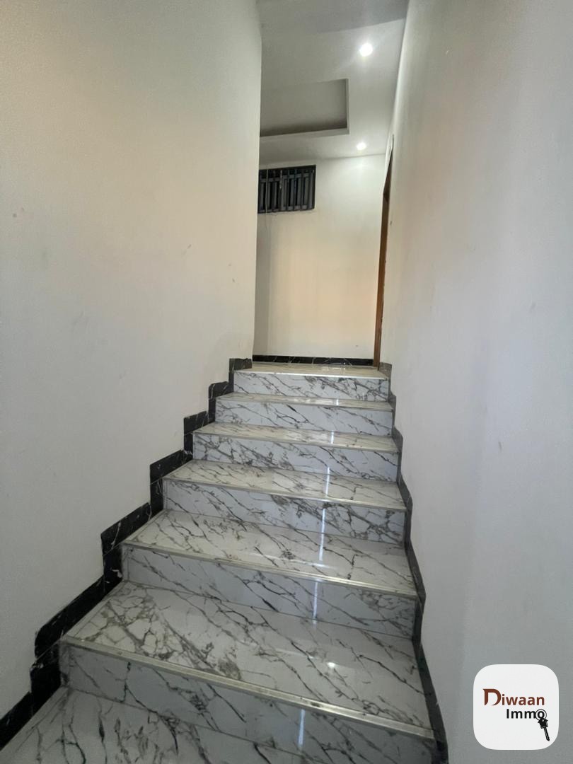 Appartement F4 a louer aux Almadies zone de Recasement - Image 1