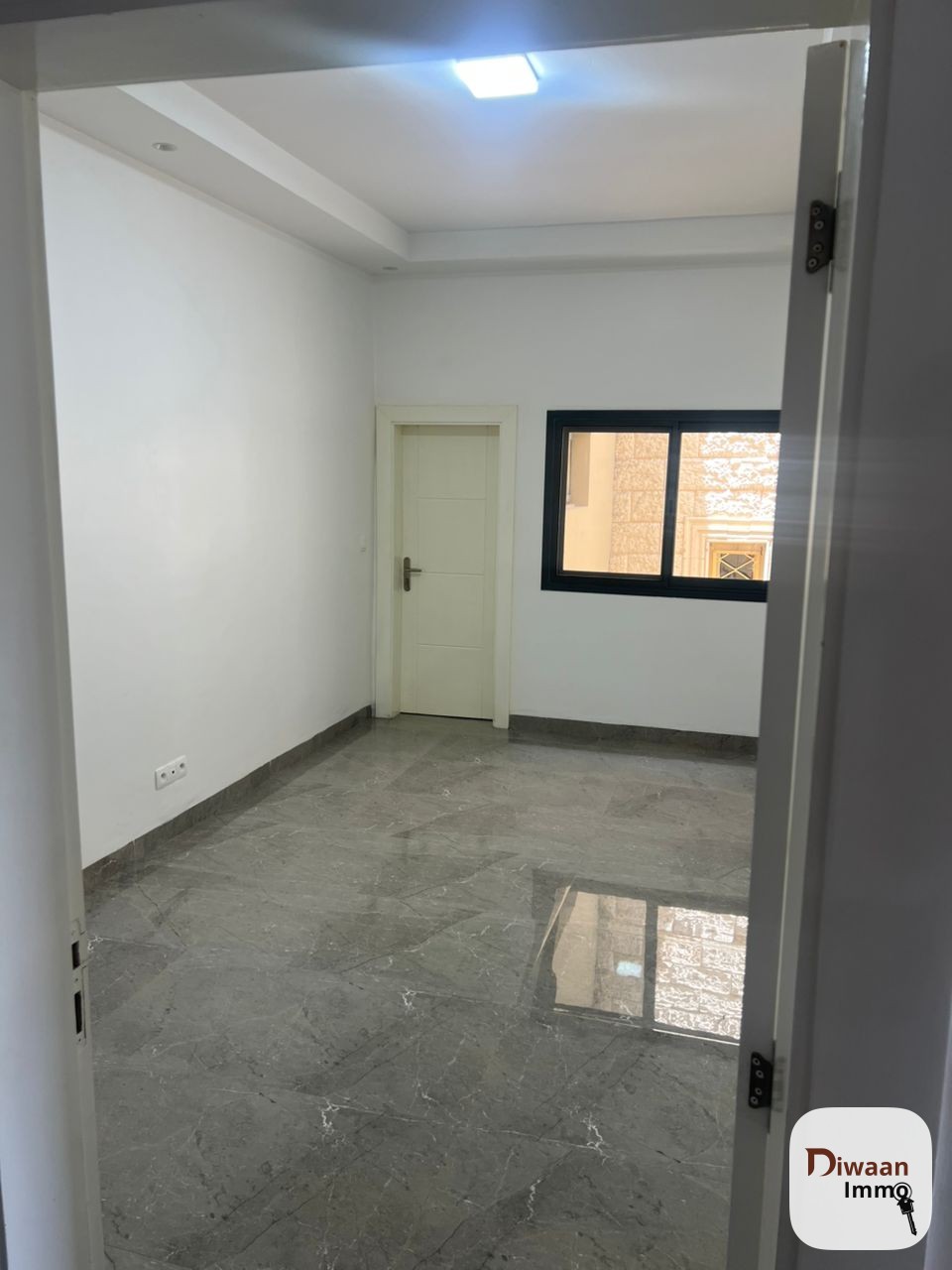 Appartement F4 à louer au Point E. - Image 2