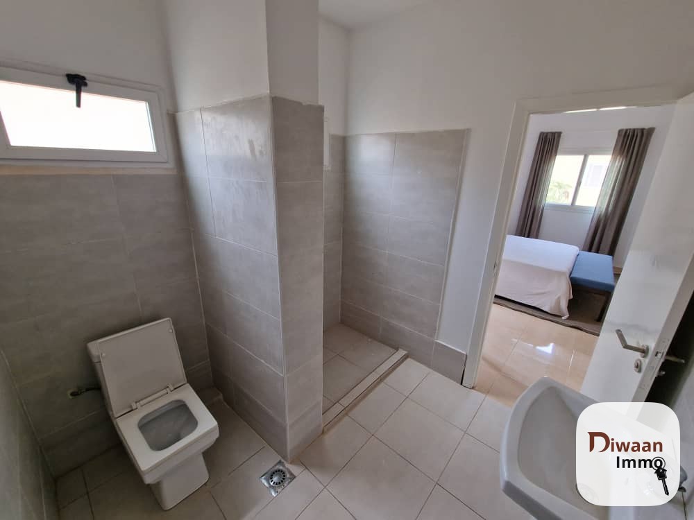 Villa F4 à vendre Almadies 2 sortie 9 - Image 10