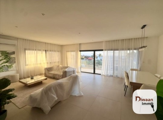 Appartement F4 à louer aux Almadies au 1er étage de l’immeuble avec une belle vue sur mer - Image 3