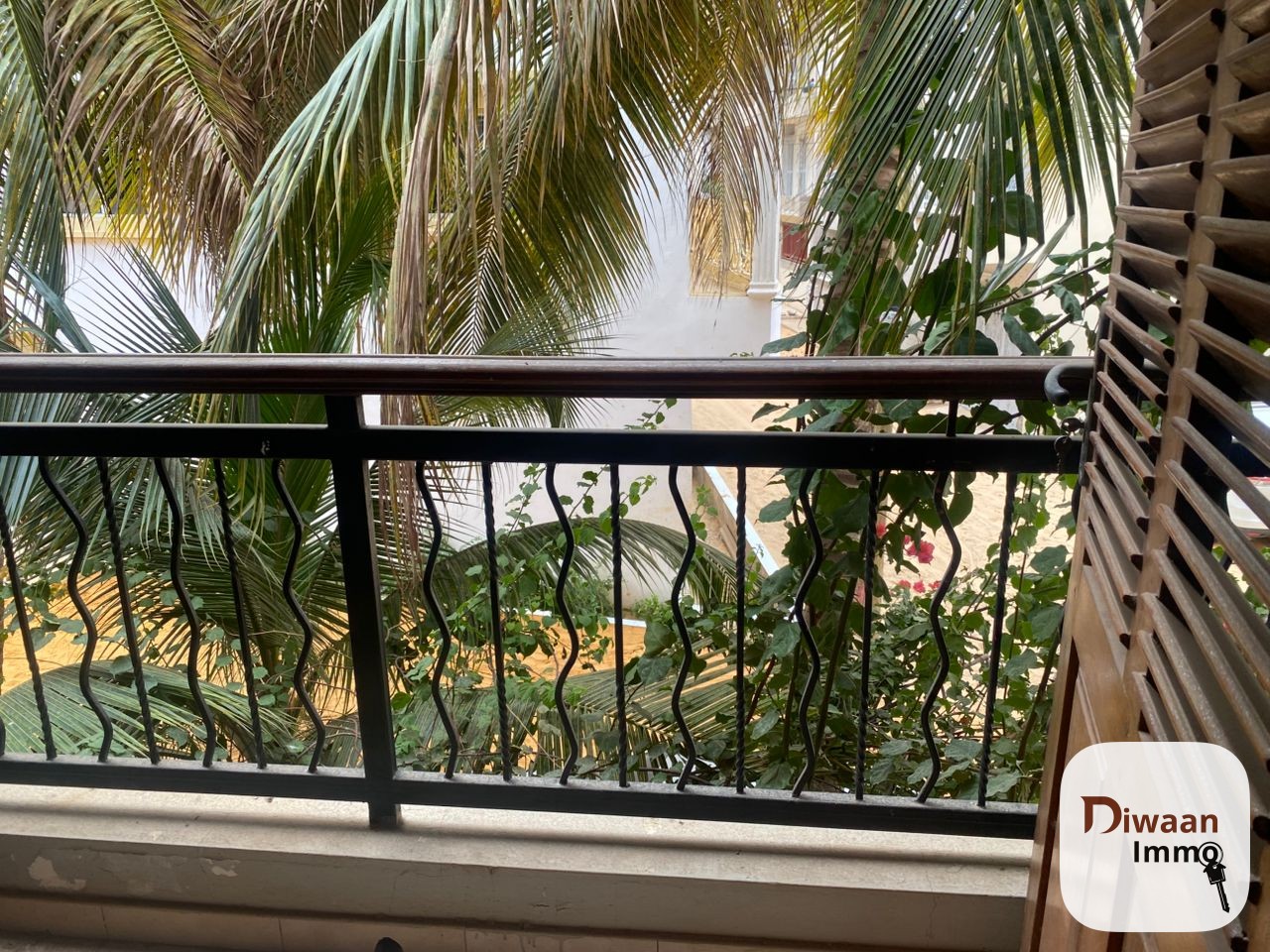 Maison R+2 à louer á la citè Alizè aux Maristes