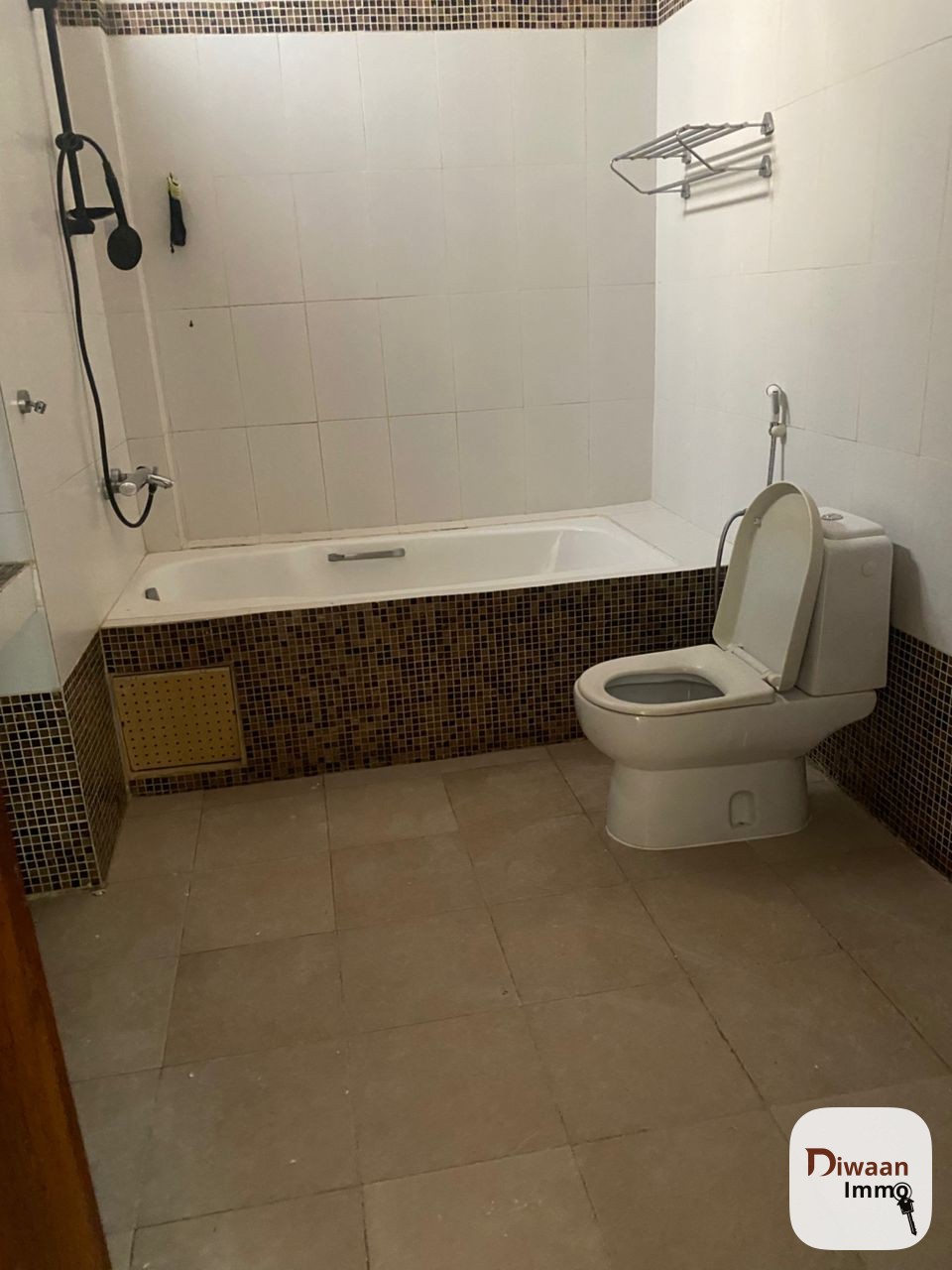 Maison R+2 à louer á la citè Alizè aux Maristes - Image 2