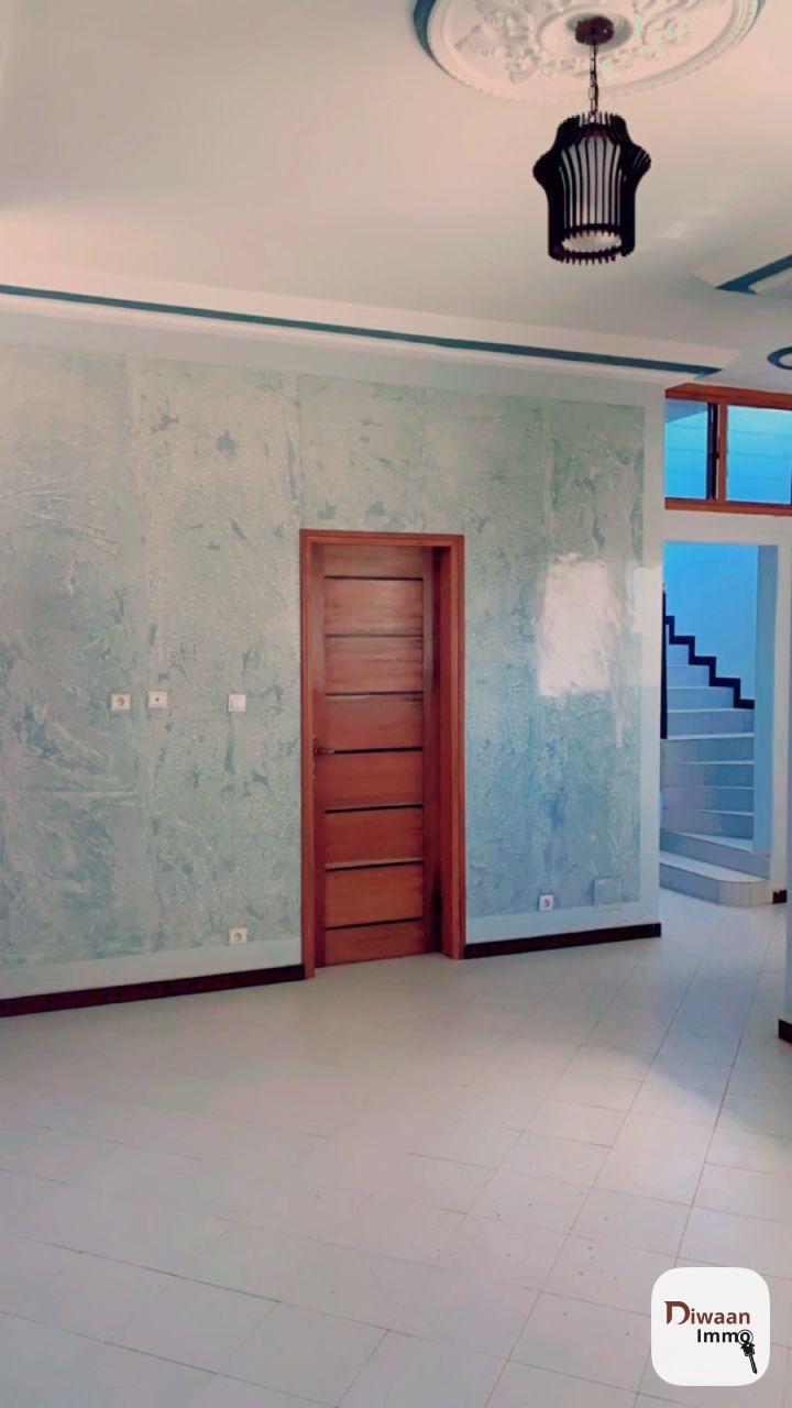 Maison R+1 neuve à vendre à Bambilor