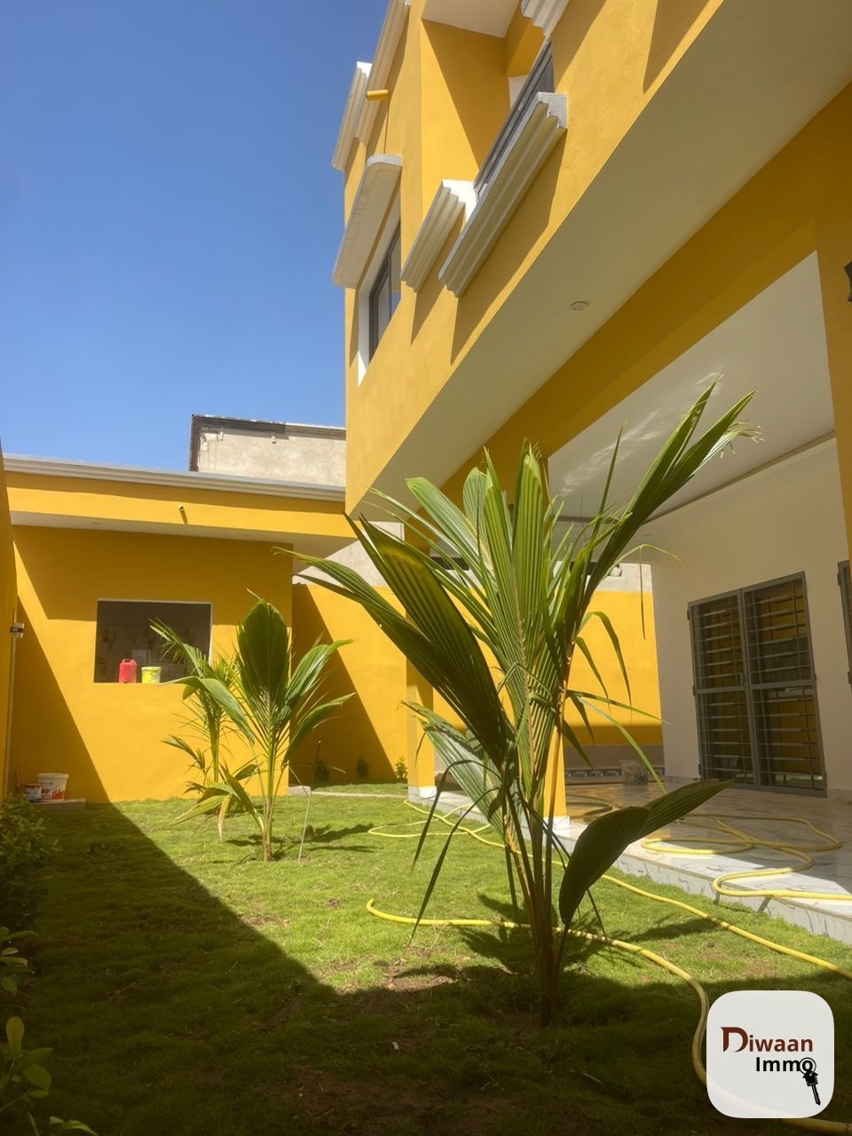 Villa R+2 à vendre à Zac Mbao - Image 5