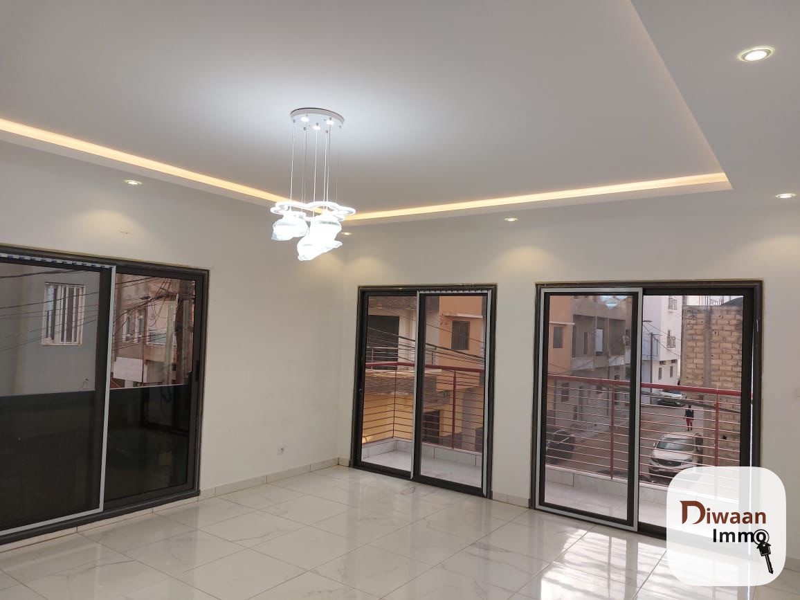 Immeuble à vendre à Ngor - Image 3