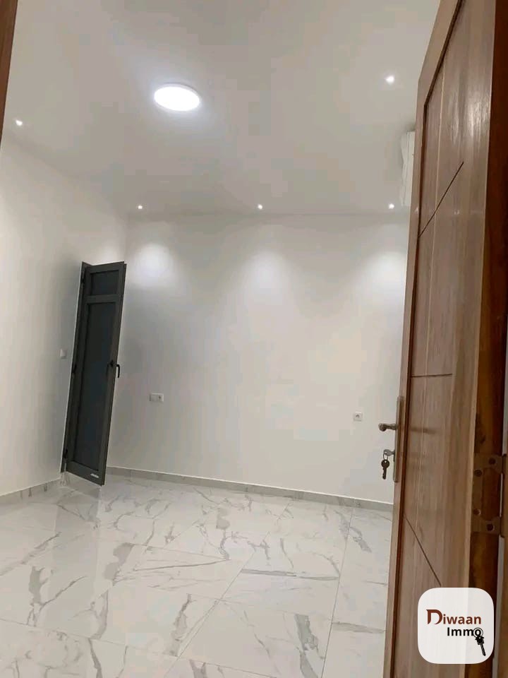 Appartement F4 a louer aux Mamelles cité  Mbackiyou Faye - Image 4