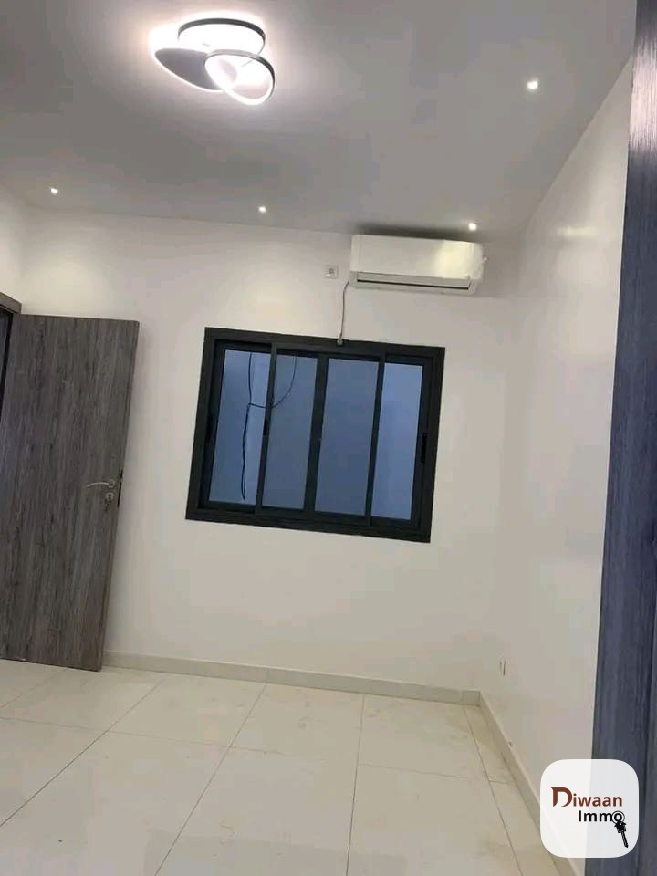 Appartement F4 a louer aux Mamelles cité  Mbackiyou Faye - Image 7