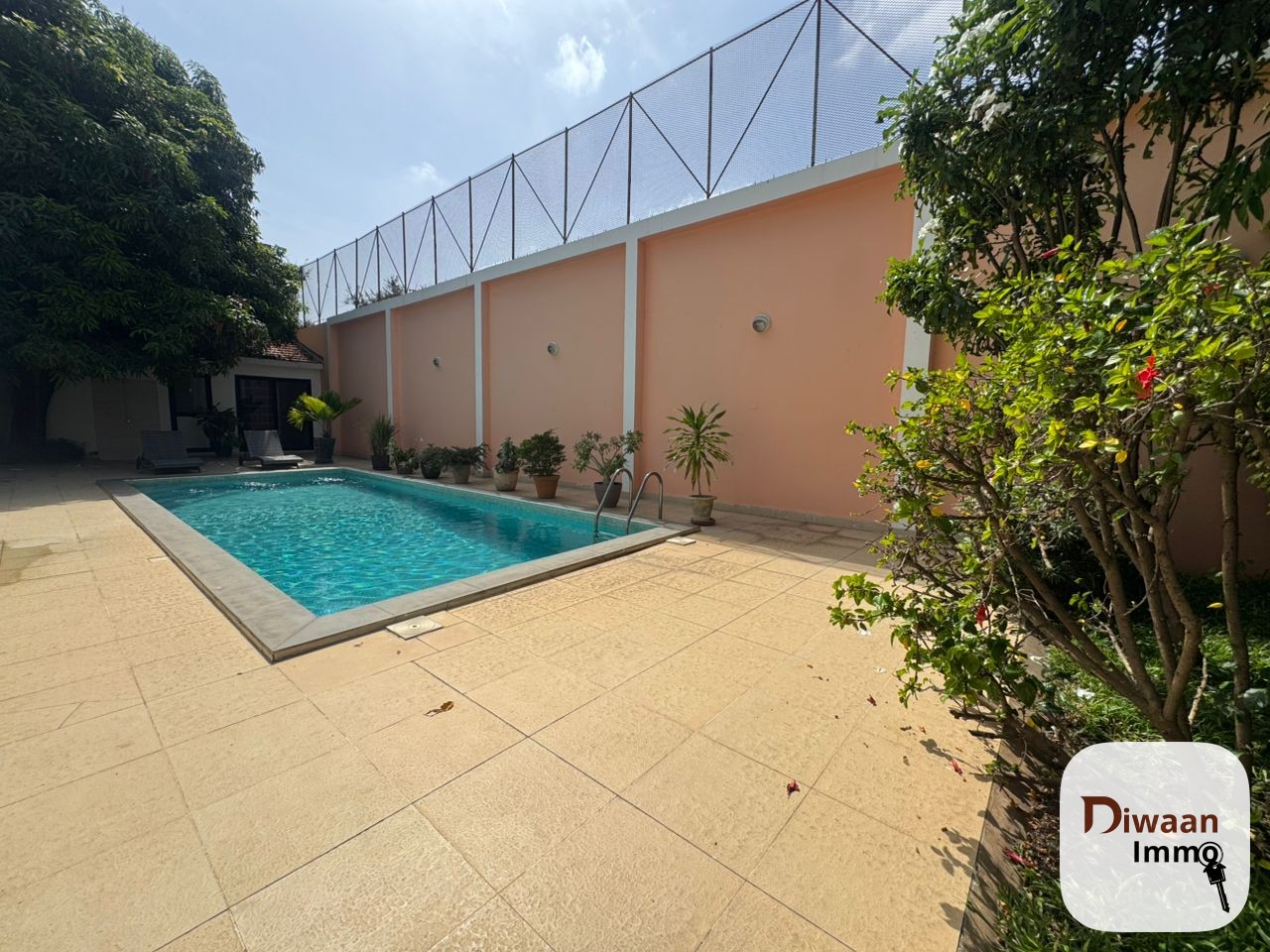 Villa à louer sur la corniche du Plateau