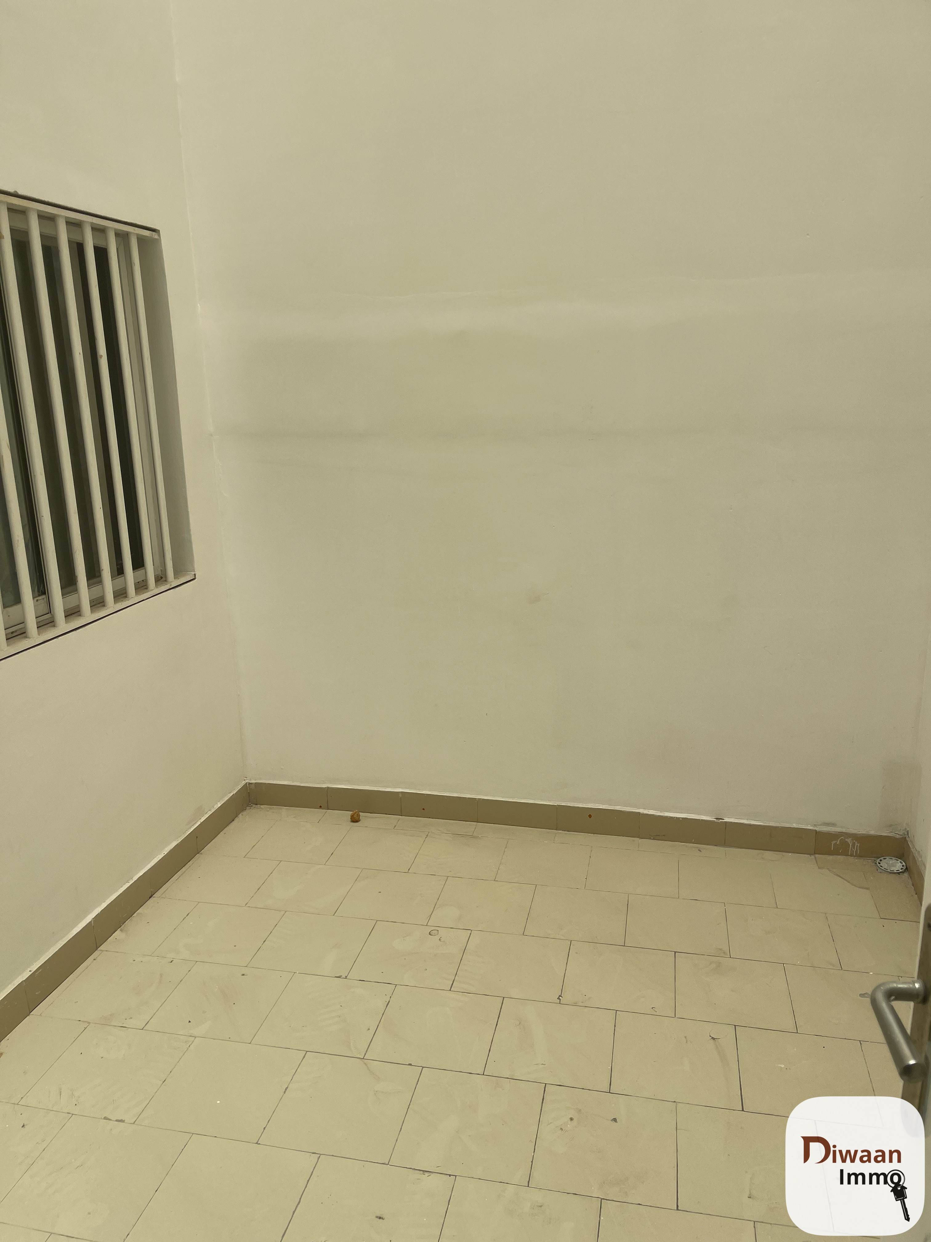 Appartement F4 à louer à la cité Batrain - Image 2