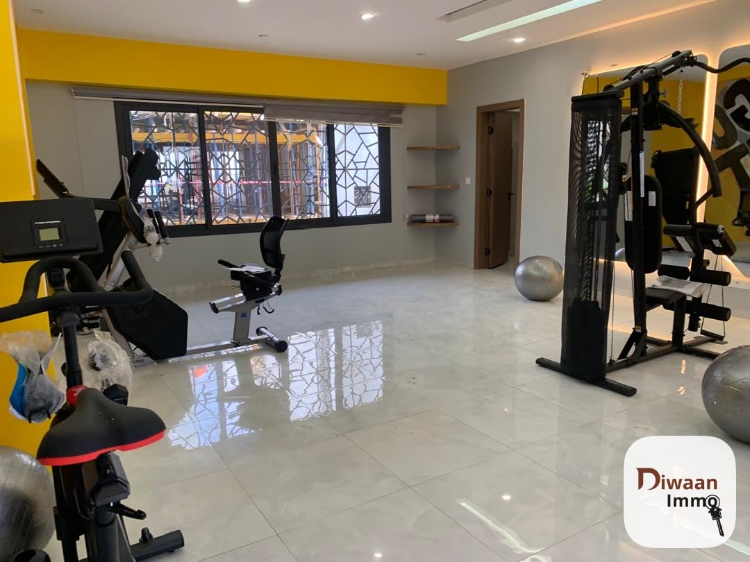 Appartement F4 à louer aux Mamelles immeuble avec salle de sport et piscine - Image 10