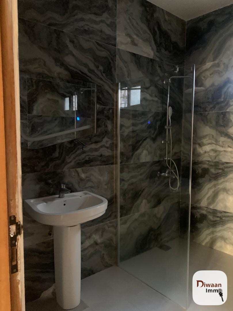 Appartement F4 aux Mamelles - Image 7