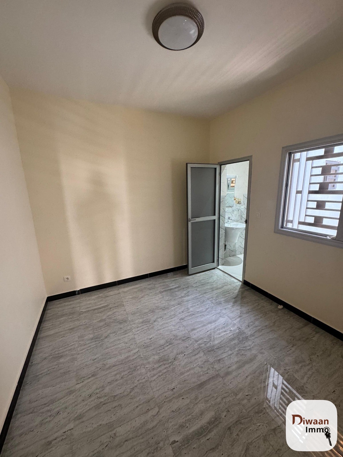 Appartement F4 à louer aux Almadies derrière Katia - Image 4