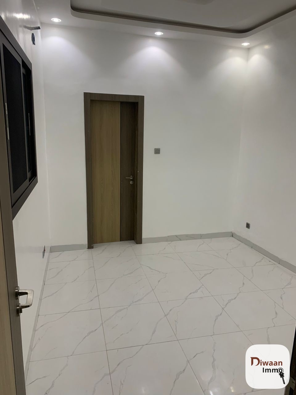 Appartement F2 à louer à la Zone A - Image 9