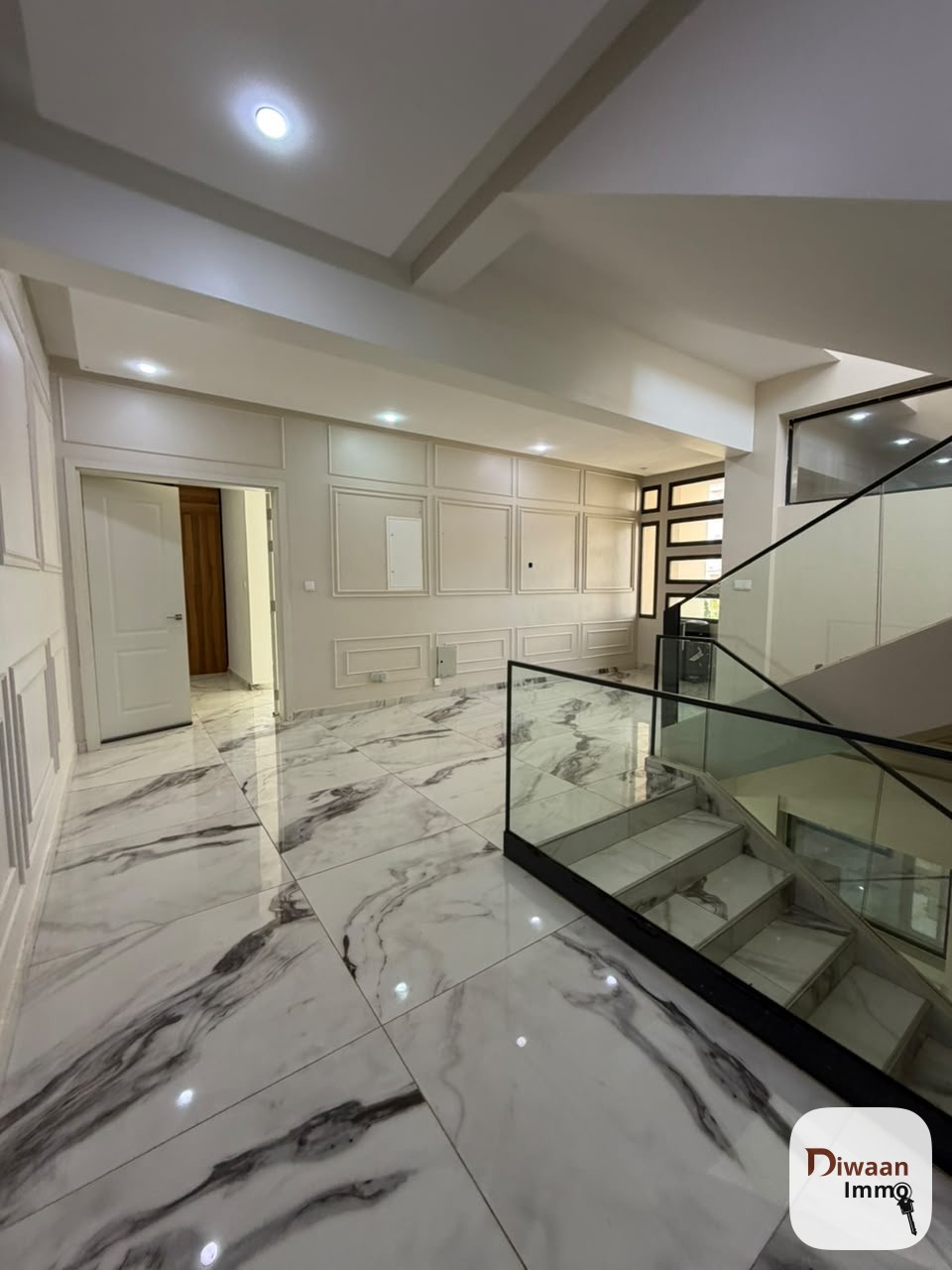 Villa d’exception de 843m2 avec 5 chambres à louer aux Almadies - Image 9