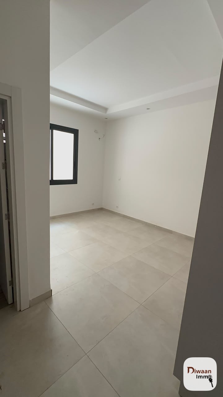 Un grand appartement de 360m2 à louer aux Almadies. - Image 2