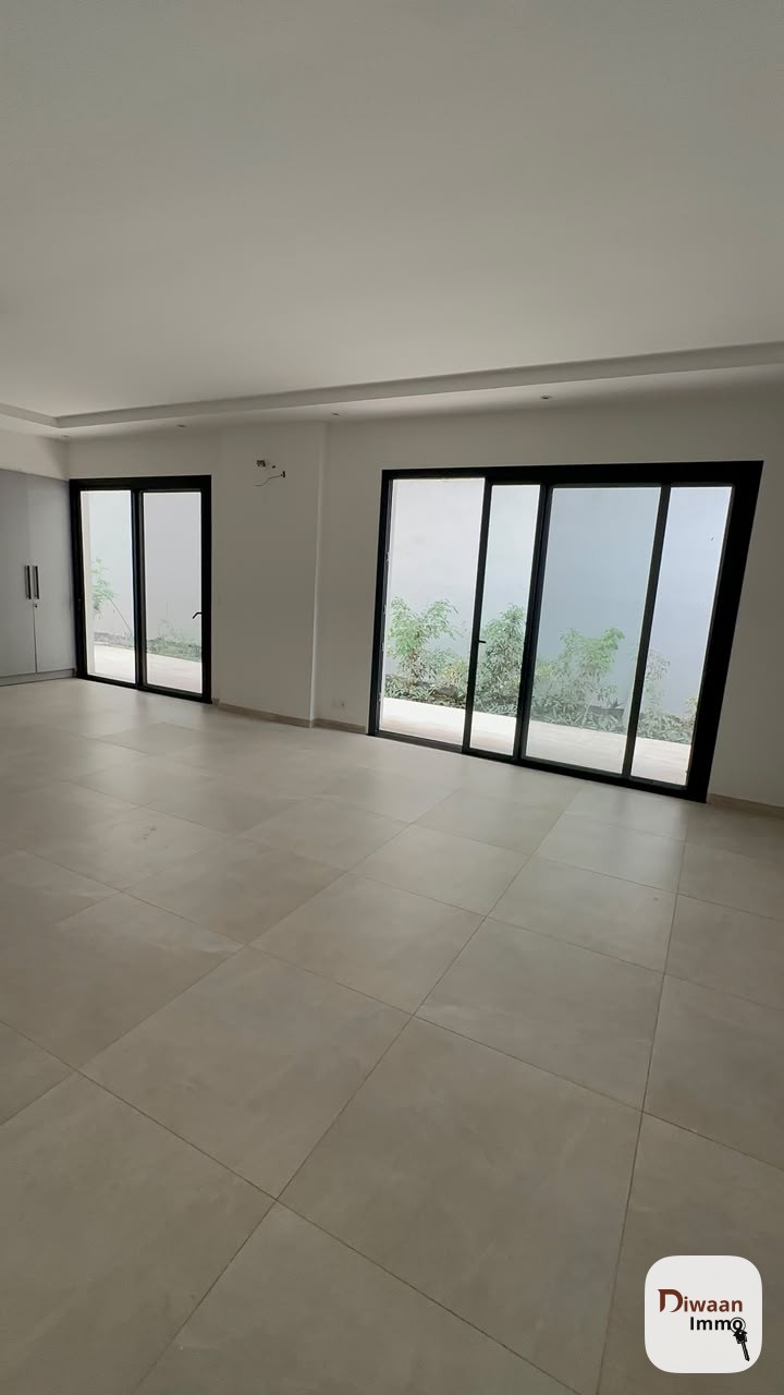 Un grand appartement de 360m2 à louer aux Almadies. - Image 4