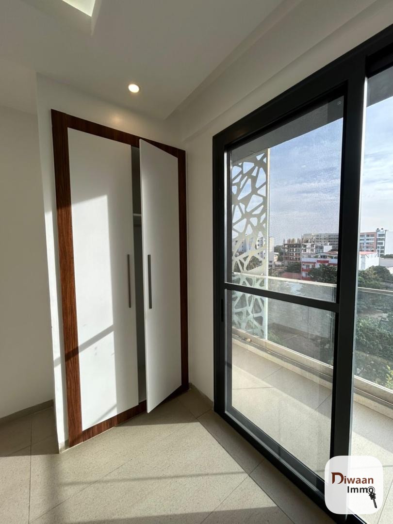 Appartement F4 à louer au Point E - Image 9