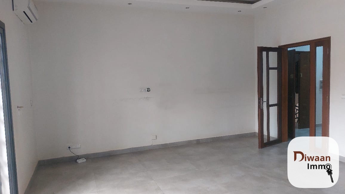 Appartement F4 à louer à Sicap Baobab - Image 17